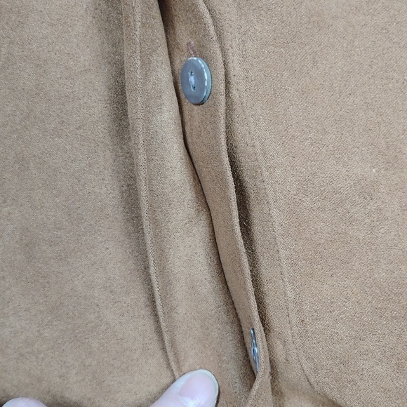 Chelsea Cambell Womens Long Sleeve Button Down Shirt Size Large - Picture 4 of 11